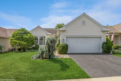 13477 Wildwood Ln, Huntley, IL 60142