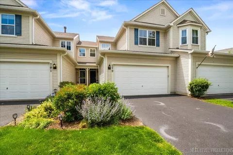 279 Tower Hill Dr #279, Saint Charles, IL 60175