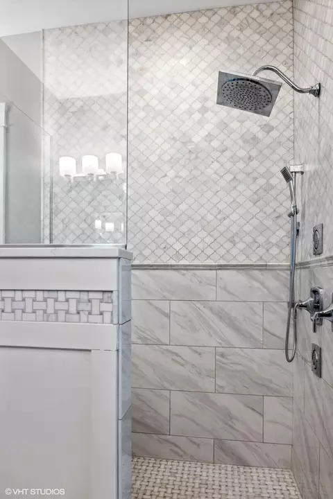 Bath - 7210 Giddings Ave, Burr Ridge, IL 60527 photo 5 of 15