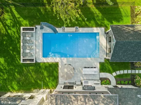 Exterior - 7210 Giddings Ave, Burr Ridge, IL 60527 photo 28 of 29