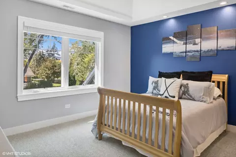 Bedroom - 7210 Giddings Ave, Burr Ridge, IL 60527 photo 5 of 7