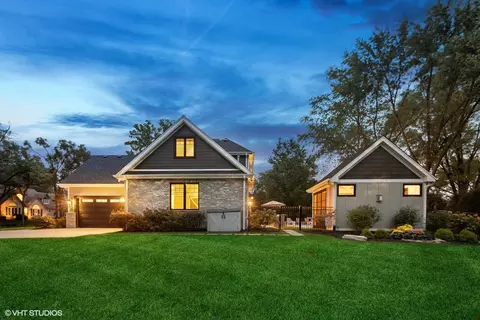 Exterior - 7210 Giddings Ave, Burr Ridge, IL 60527 photo 14 of 29
