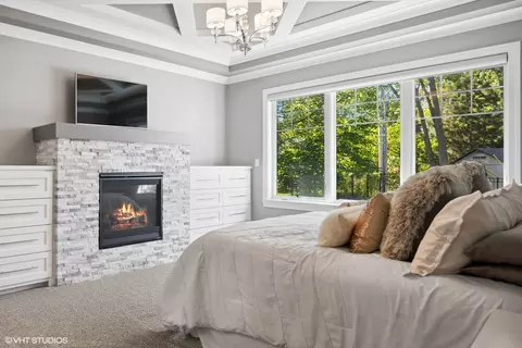 Bedroom - 7210 Giddings Ave, Burr Ridge, IL 60527 photo 1 of 7