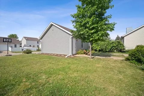 Exterior - 1114 Abercorn St, Normal, IL 61761 photo 6 of 6