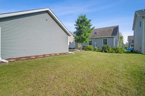 Exterior - 1114 Abercorn St, Normal, IL 61761 photo 4 of 6