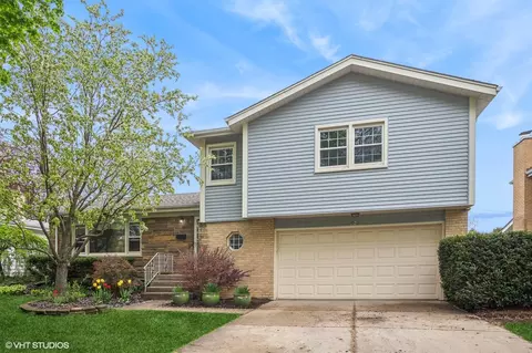 425 S Princeton Ave, Arlington Heights, IL 60005