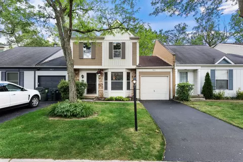 361 W Tanglewood Ave, Palatine, IL 60067