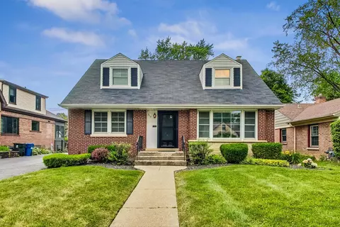 314 S I Oka Ave, Mount Prospect, IL 60056