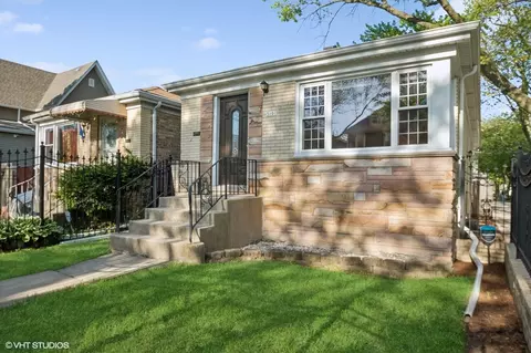 3101 N Spaulding Ave, Chicago, IL 60618