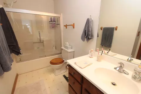 3215 Chellington Dr, Johnsburg, IL 60051 photo 17