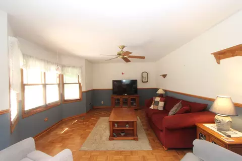 3215 Chellington Dr, Johnsburg, IL 60051 photo 11