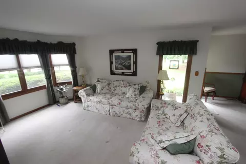 3215 Chellington Dr, Johnsburg, IL 60051 photo 4