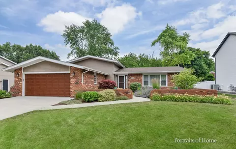 512 Fairlane Dr, Joliet, IL 60435