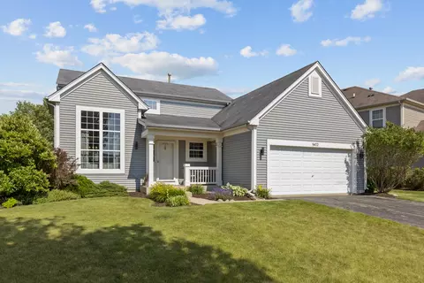 9472 Inverness Dr, Huntley, IL 60142