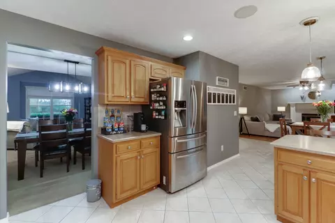2710 Kaisner, Bloomington, IL 61704 photo 7