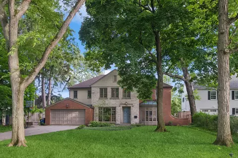 168 Lakewood Pl, Highland Park, IL 60035