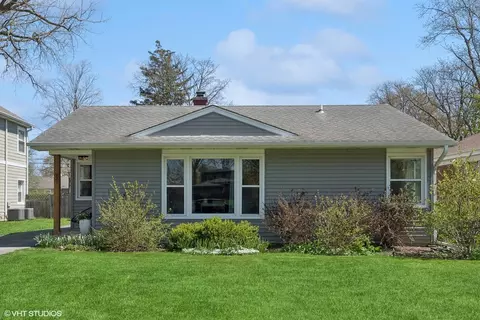 221 S Edward St, Mount Prospect, IL 60056
