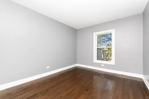 Bedroom - 6964 S Eberhart Ave, Chicago, IL 60637 photo 4 of 4
