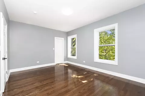 Bedroom - 6964 S Eberhart Ave, Chicago, IL 60637 photo 3 of 4