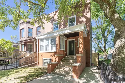 6964 S Eberhart Ave, Chicago, IL 60637