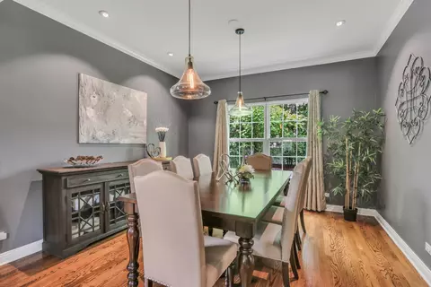 Dining - 1156 Vineyard Dr, Gurnee, IL 60031 photo 1 of 4
