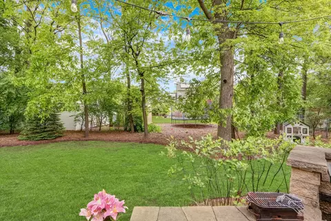 Exterior - 1156 Vineyard Dr, Gurnee, IL 60031 photo 10 of 10
