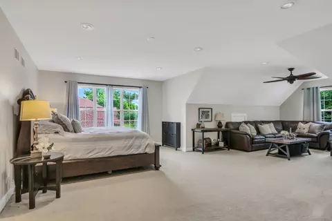 Bedroom - 1156 Vineyard Dr, Gurnee, IL 60031 photo 1 of 6