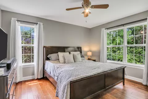 Bedroom - 1156 Vineyard Dr, Gurnee, IL 60031 photo 5 of 6