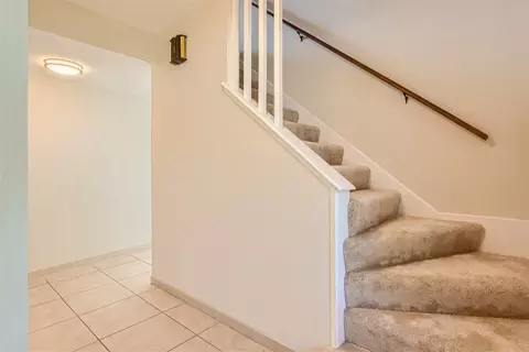 Entry Way - 581 Hillcrest Ct, Hoffman Estates, IL 60169 photo 1 of 1