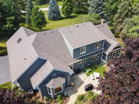 7904 E Swarthmore Rd, Woodstock, IL 60098