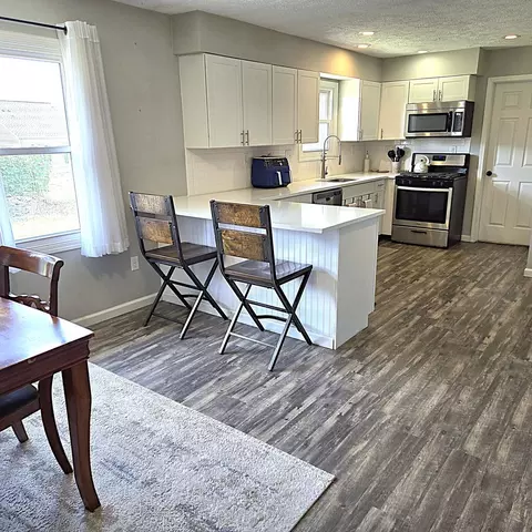 Kitchen - 105 S Delane Dr, Heyworth, IL 61745 photo 1 of 3