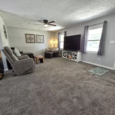 Living - 105 S Delane Dr, Heyworth, IL 61745 photo 1 of 2
