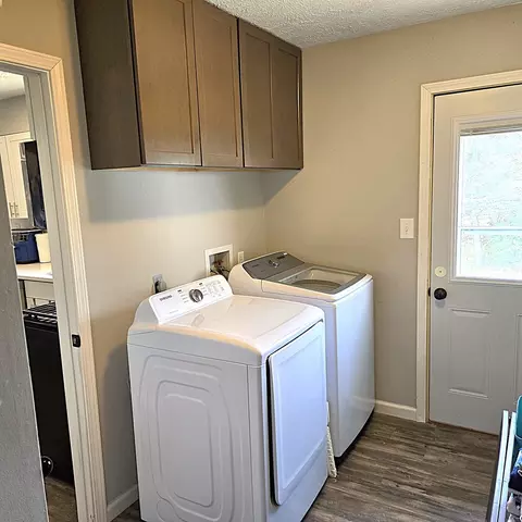 Other - 105 S Delane Dr, Heyworth, IL 61745 photo 4 of 11