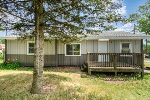 2425 Shelby St, Lake Station, IN 46405