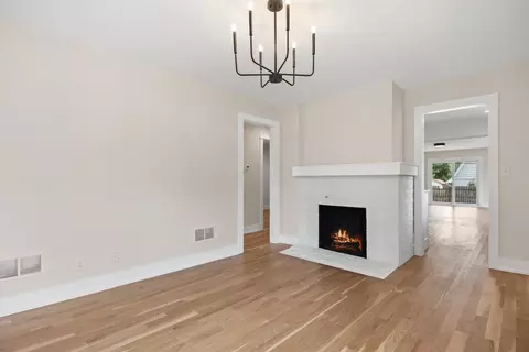 Living - 669 Ludlow Ave, Elgin, IL 60120 photo 2 of 8