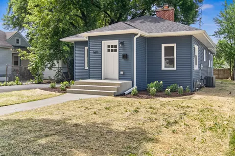 Exterior - 669 Ludlow Ave, Elgin, IL 60120 photo 2 of 8
