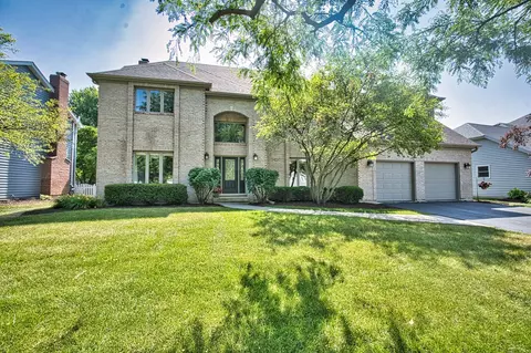 3716 Mandeville Ln, Naperville, IL 60564
