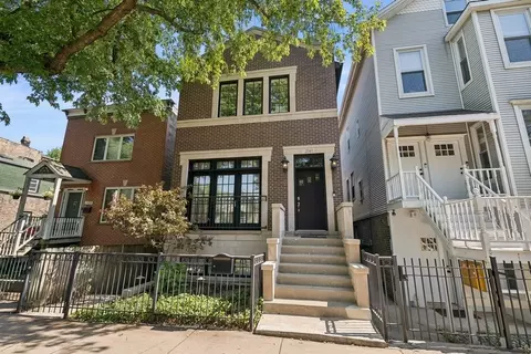 2041 W Moffat St, Chicago, IL 60647