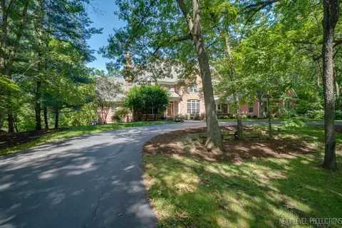 4 N580 Pheasant Run Dr, Saint Charles, IL 60175