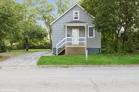 3036 Union Ave, Steger, IL 60475