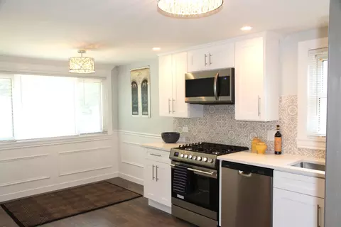 9039 S Drexel Ave, Chicago, IL 60619 photo 16