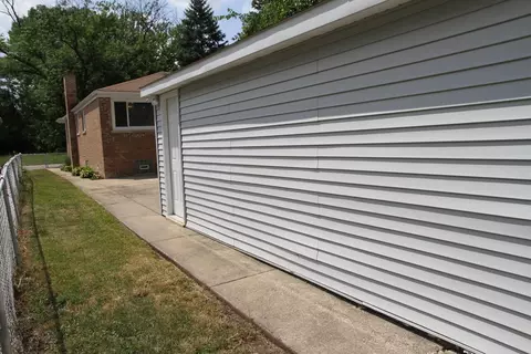 9039 S Drexel Ave, Chicago, IL 60619 photo 26