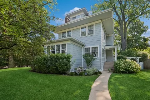 845 Locust St, Winnetka, IL 60093