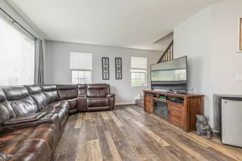 653 Morris Ct, Lakemoor, IL 60051 photo 8