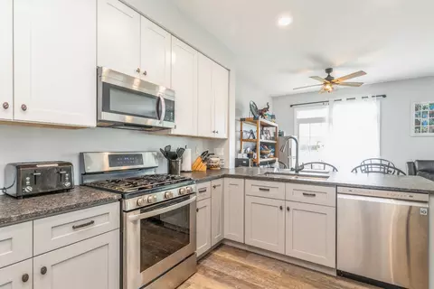 653 Morris Ct, Lakemoor, IL 60051 photo 5