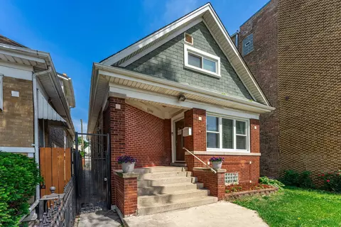 3737 N Kimball Ave, Chicago, IL 60618