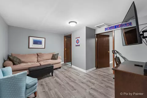 Other - 1000 Chippewa Dr, Elgin, IL 60120 photo 4 of 9