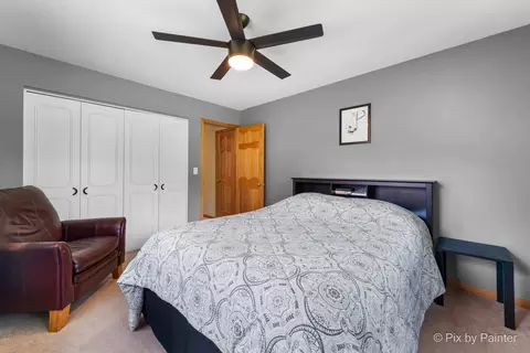 Bedroom - 1000 Chippewa Dr, Elgin, IL 60120 photo 5 of 9