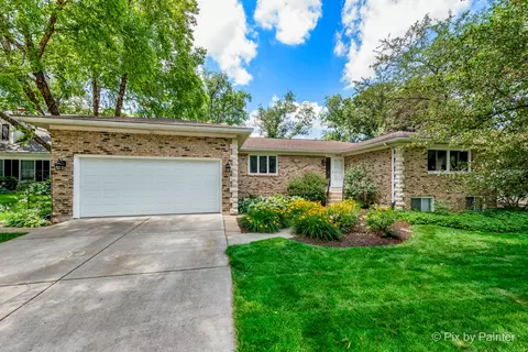 1000 Chippewa Dr, Elgin, IL 60120