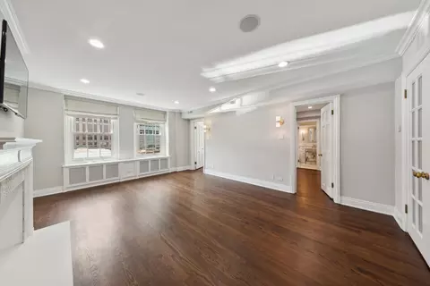 210 E Pearson St #9C, Chicago, IL 60611 photo 5